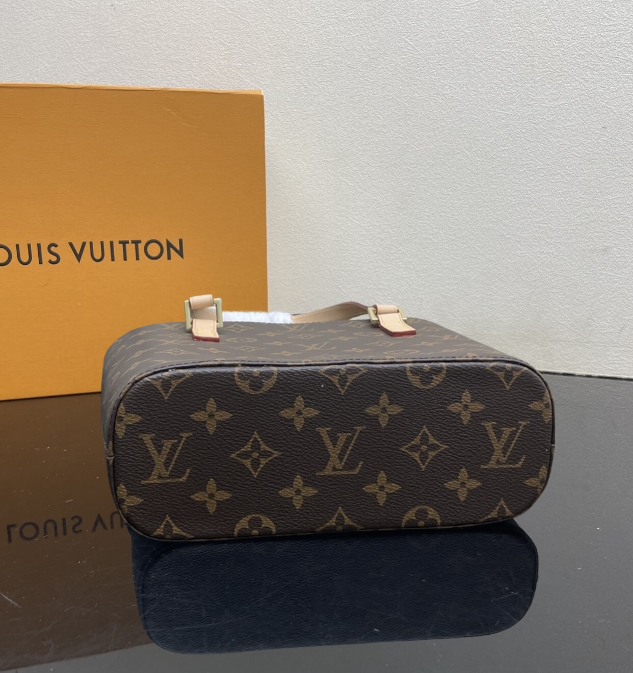 Louis Vuitton Shopping Bags